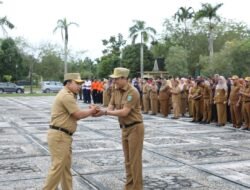 Jadi Pembina Apel Senin Bersama, Ini Pesan Wabup Husni