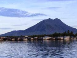 Mengenal Keindahan Gunung Ranai Geosite Natuna