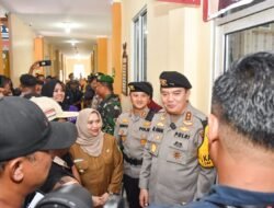 Pastikan Kesiapan TPS, Bupati Kasmarni Dampingi Kapolda Riau ke Rupat
