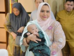 Gelar Aqiqah Cucu Kedua, Bupati Kasmarni dan Keluarga Ucap Terima Kasih Atas Kehadiran Tetamu Undangan