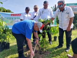 Peringati HLH Sedunia, PTPN IV Regional II Kebun Tinjowan Tanam 50 Pohon