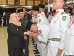 Bupati Bengkalis Kasmarni Kukuhkan 75 Anggota Paskibraka Kabupaten Bengkalis