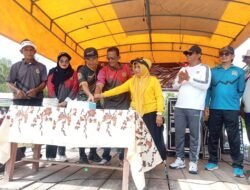 Beragam Door Prize Hiasi Jalan Sehat Dan Senam Sehat HUT Desa Batu Limau Ke 22