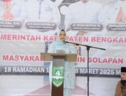 Safari Ramadhan di Bathin Solapan, Bupati Bengkalis Ajak Masyarakat Bergandeng Tangan Bangun Daerah