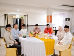 Hari Raya Kedua Idul Fitri,  Bupati Bengkalis Hadiri Open House Forkopimda Riau