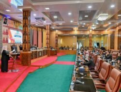 Bupati Kasmarni Sampaikan Ranperda Pertanggungjawaban Pelaksanaan APBD 2024 Dalam Sidang Paripurna DPRD Kabupaten Bengkalis.
