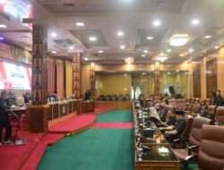 Wabup Bengkalis Dengarkan Penyampaian Pandangan Umum Fraksi DPRD Terhadap Ranperda APBD 2024