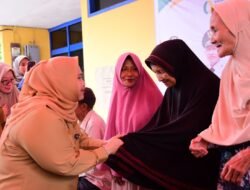 Bantu Warganya, Bupati Kasmarni Lepas Penyaluran 489 Ton Beras Cadangan Pangan Pemerintah
