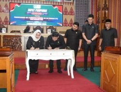 APBD-P Bengkalis 2025 Tembus Rp4,6 Triliun, Nota Kesepakatan Diteken Bupati dan Pimpinan DPRD