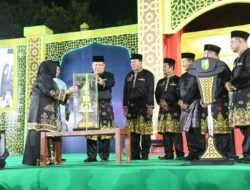 Bupati Bengkalis Serahkan Piala Bergilir di Pembukaan MTQ ke-44 Riau