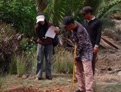 Tim Penyusun RKPDes Desa Tanjung Kilang Survei Lapangan Untuk Desain RAB Kegiatan Tahun 2027